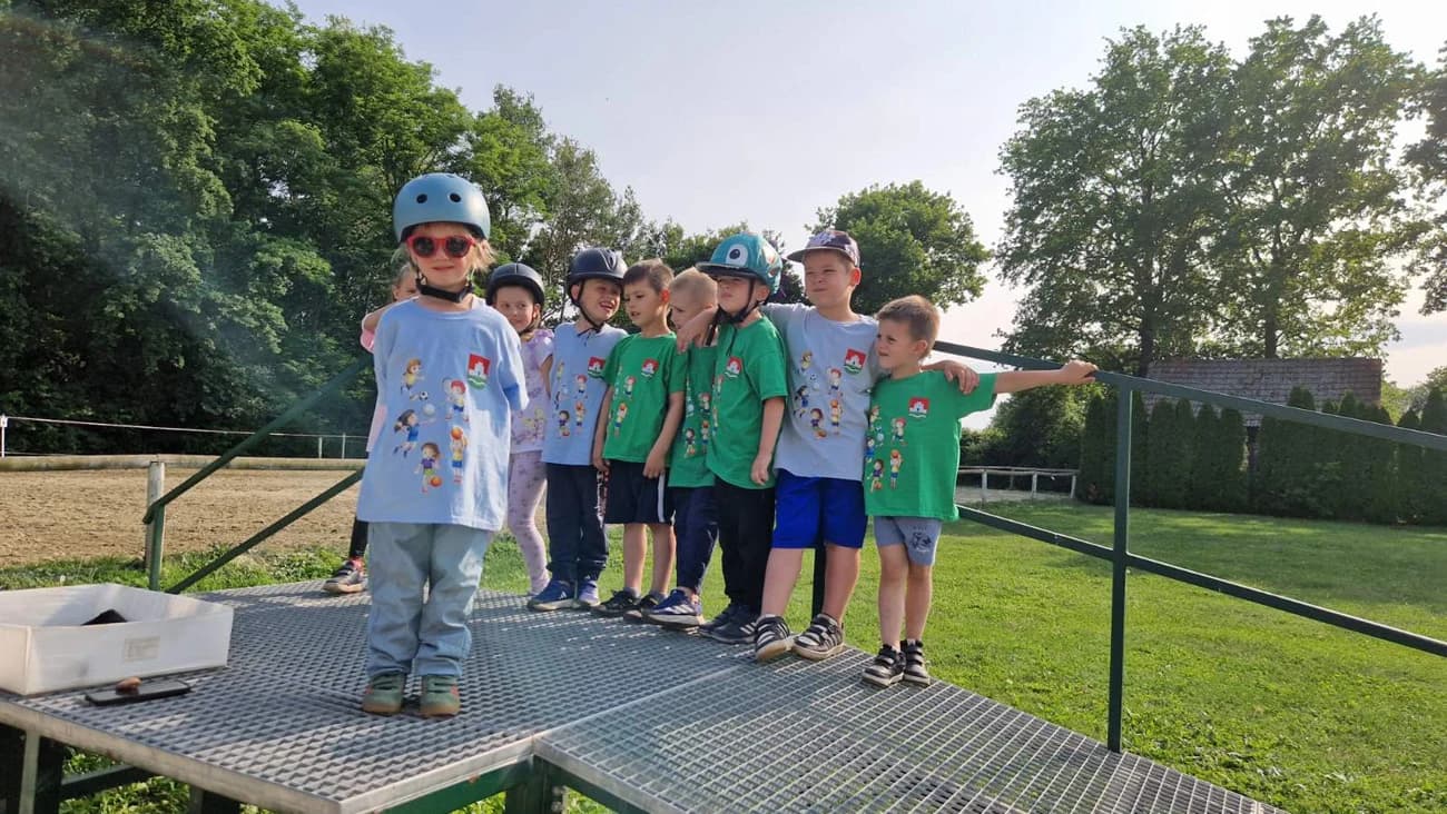 1000035663